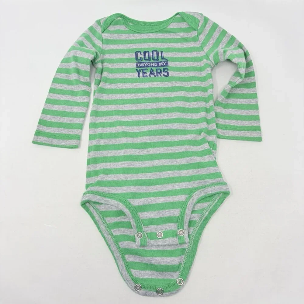 Carters Baby Boys Size 12 Months Lot‎ of 2 Bodysuit & Hooded Bodysuit Green 1684